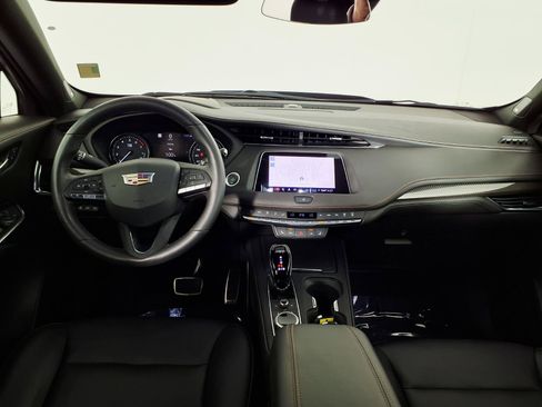 Certified 2023 Cadillac XT4 Sport w/ Technology Package FWD image 14