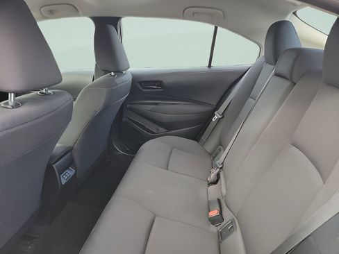 Used 2025 Toyota Corolla LE image 9