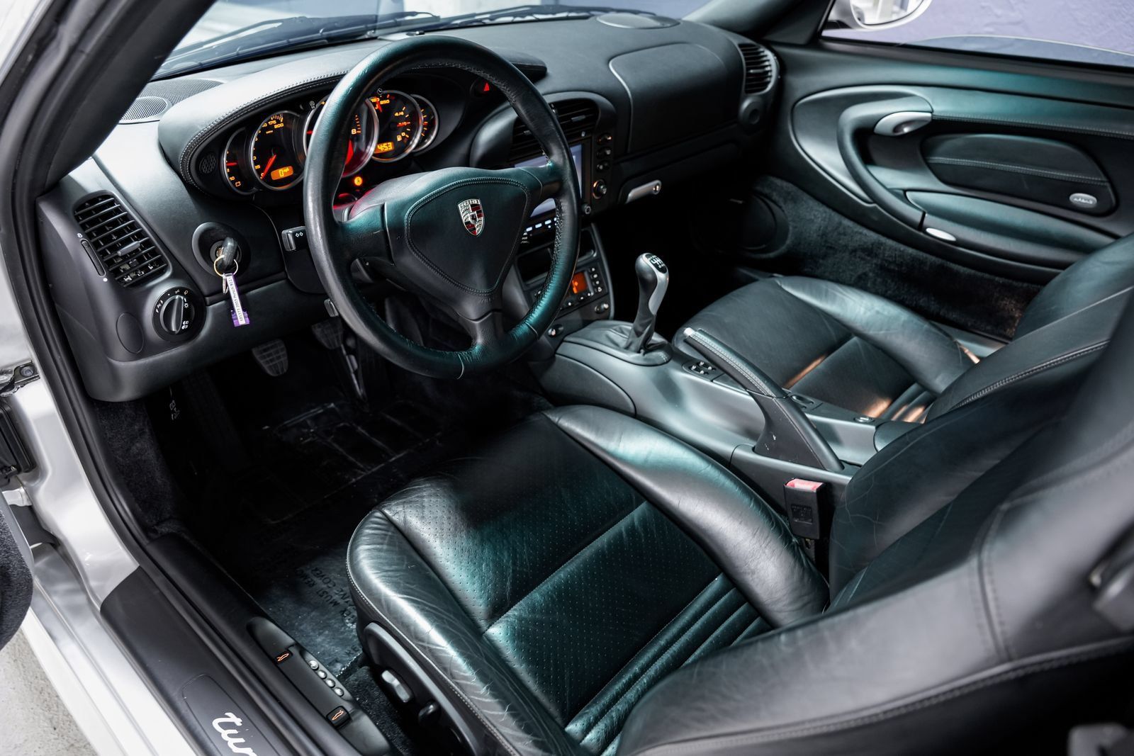 Used 2003 Porsche 911 Turbo AWD/4WD image 9