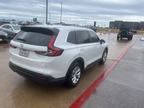 Used 2024 Honda CR-V LX image 4