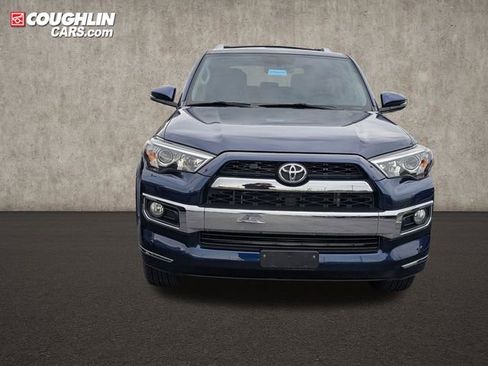 Used 2019 Toyota 4Runner Limited AWD/4WD image 2