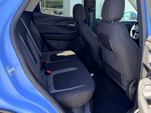 Used 2024 Chevrolet TrailBlazer LT w/ LT Cold Weather Package FWD image 14