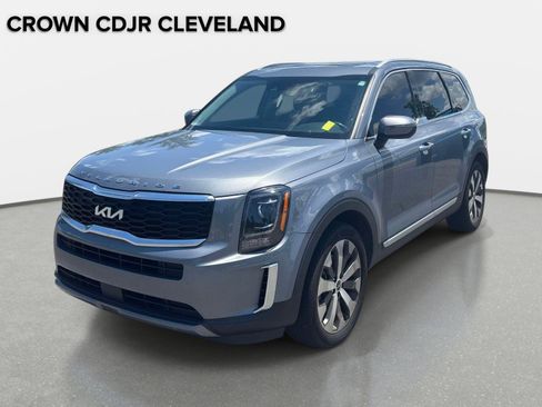 Used 2022 Kia Telluride S FWD image 1