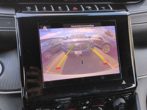 Used 2023 Jeep Grand Cherokee L Laredo image 28