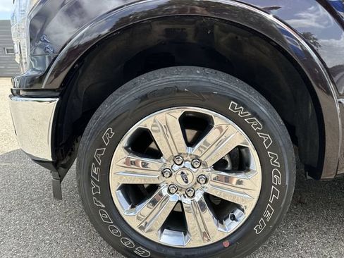 Used 2018 Ford F150 Lariat w/ Equipment Group 502A Luxury AWD/4WD image 21