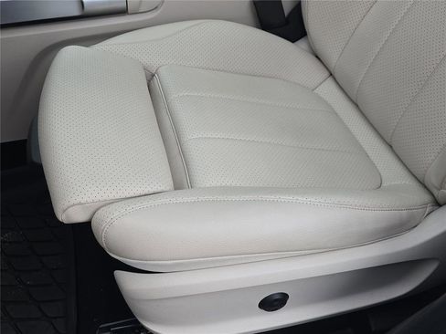 Used 2022 Mercedes-Benz GLB 250 image 15