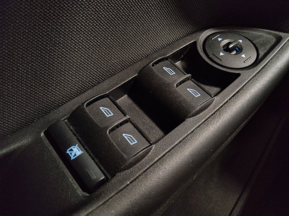 Used 2017 Ford Focus SE FWD image 27