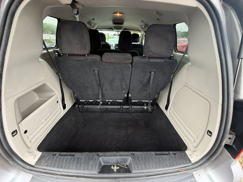 Used 2017 Dodge Grand Caravan SE w/ Power Window Group FWD image 9