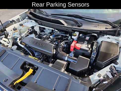 Used 2024 Nissan Rogue S image 15