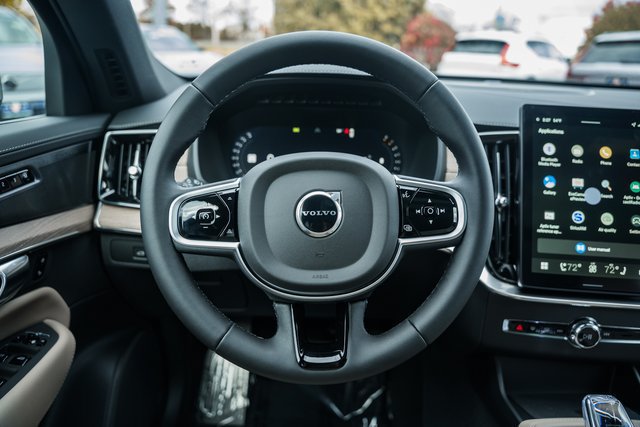 Used 2026 Volvo XC90 B6 Plus w/ Protection Package Premier AWD/4WD image 26