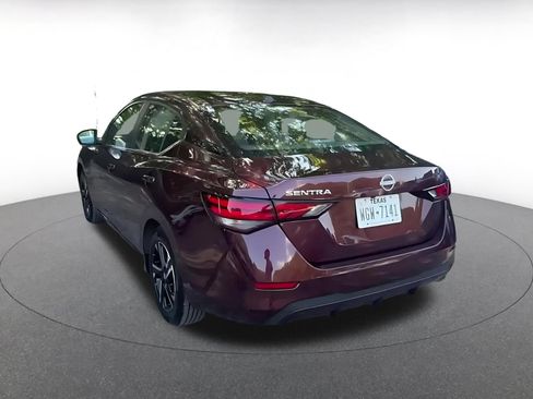 Used 2025 Nissan Sentra SV FWD image 11