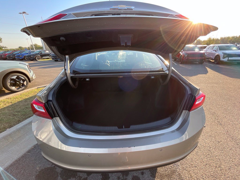 Used 2024 Chevrolet Malibu LT FWD image 10