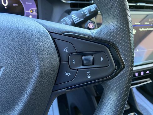 Used 2023 Chevrolet Bolt EUV LT w/ Driver Confidence Package FWD image 20