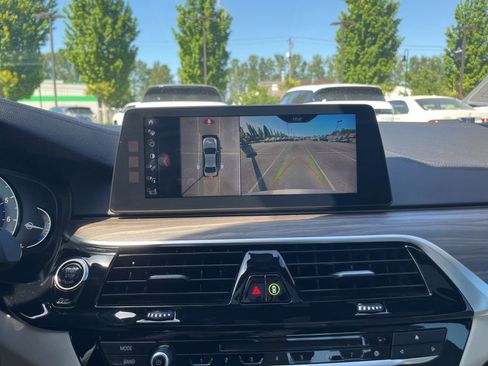 Used 2018 BMW 540i xDrive AWD/4WD image 26