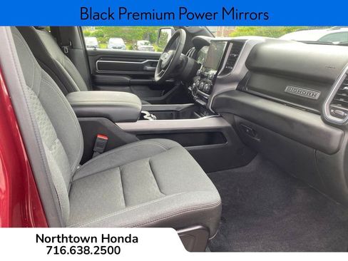 Used 2025 RAM 1500 Big Horn AWD/4WD image 12