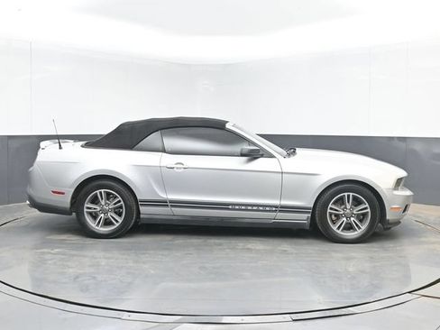 Used 2011 Ford Mustang Premium w/ 201A Rapid Spec Order Code RWD image 15