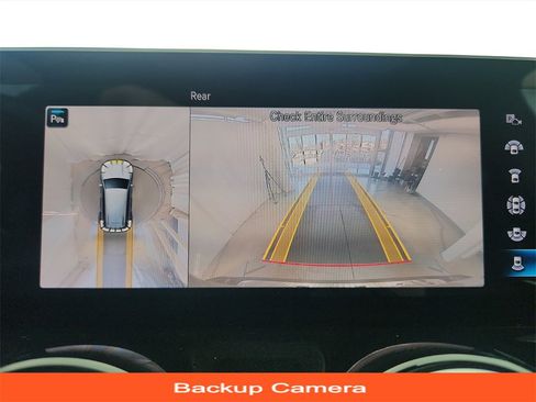 Used 2020 Mercedes-Benz GLB 250 4MATIC image 17