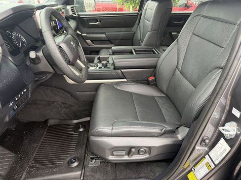 Certified 2025 Toyota Tundra SR5 AWD/4WD image 21