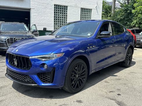 Used 2022 Maserati Levante Modena AWD/4WD image 7