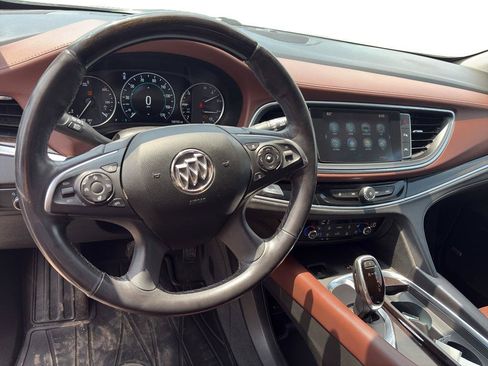 Used 2019 Buick Enclave Avenir w/ Avenir Technology Package AWD/4WD image 5