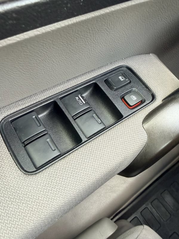 Used 2011 Honda CR-V EX image 27