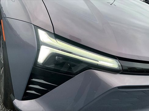 Used 2024 Chevrolet Blazer EV LT image 30