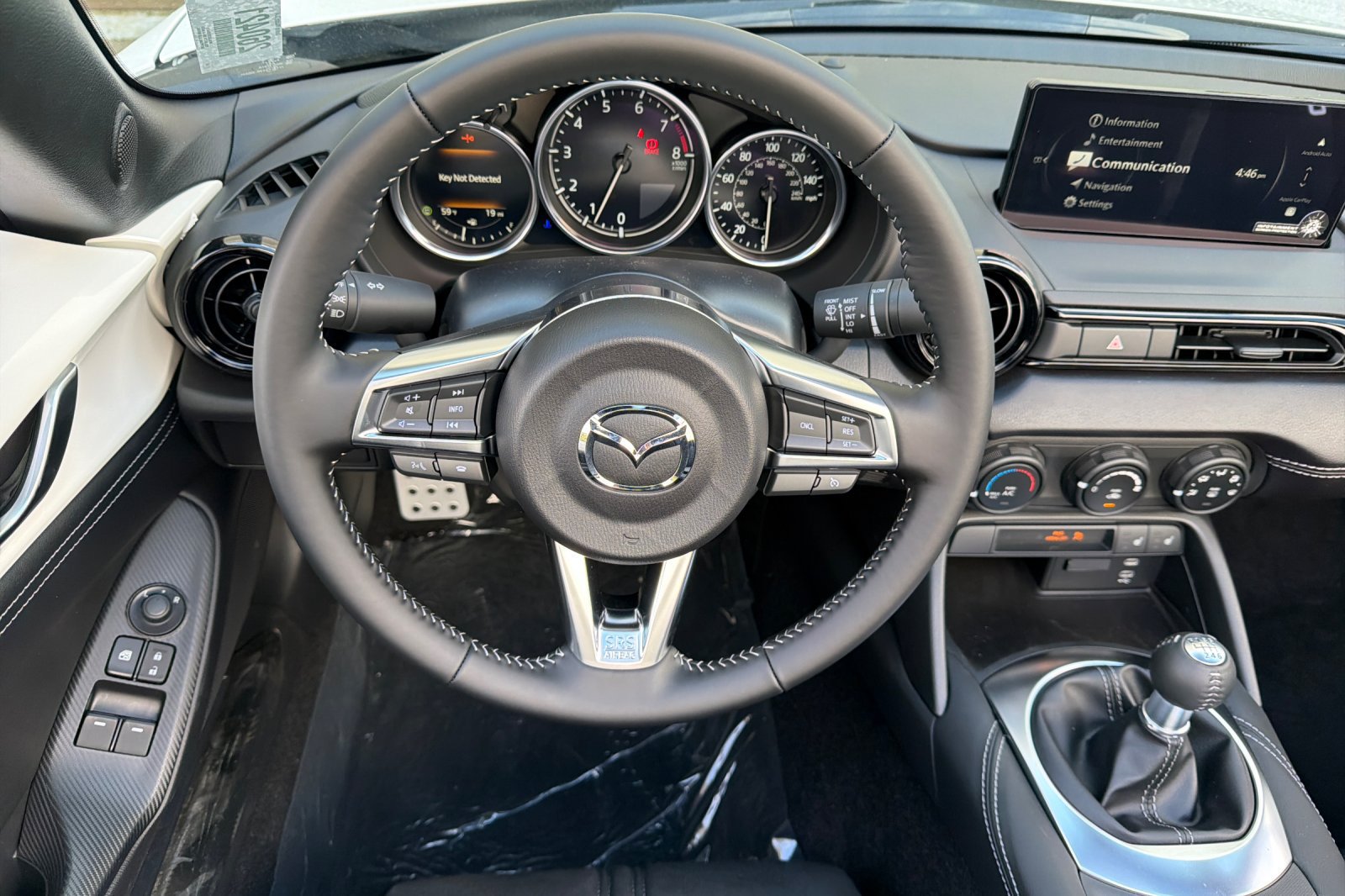 New 2026 MAZDA MX-5 Miata Club w/ Interior Package RWD image 15