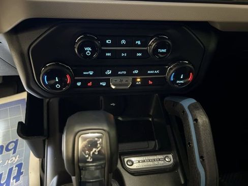 Certified 2022 Ford Bronco Wildtrak AWD/4WD image 17