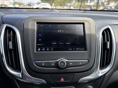 Used 2020 Chevrolet Equinox LT w/ Driver Convenience Package FWD image 12