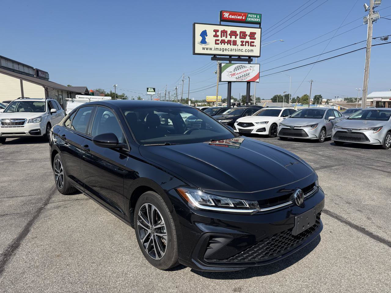 Used 2025 Volkswagen Jetta Sport FWD image 4