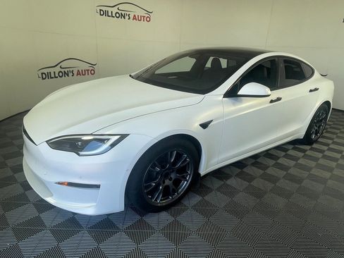 Used 2023 Tesla Model S Standard Range image 5