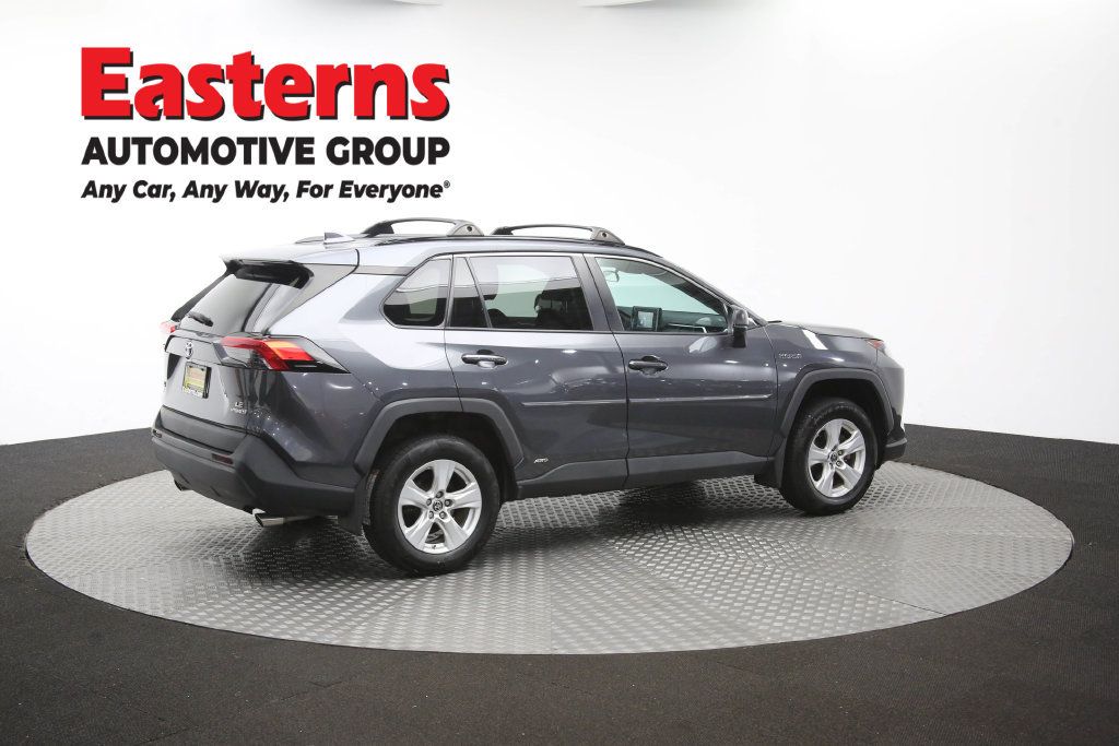 Used 2021 Toyota RAV4 LE w/ Carpet Mat Package (TMS) AWD/4WD image 45
