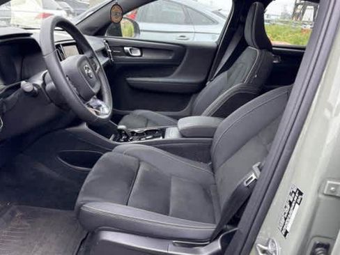 Used 2023 Volvo C40 P8 Recharge Ultimate w/ Protection Package Premier AWD/4WD image 2