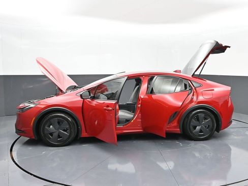 Used 2024 Toyota Prius LE image 49