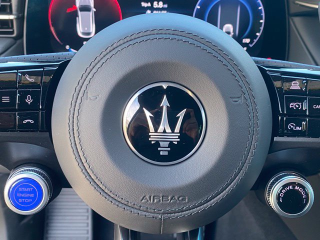 Used 2025 Maserati Grecale GT AWD/4WD image 24