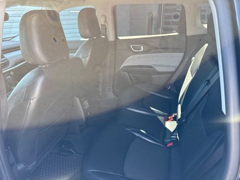 Used 2022 Jeep Compass Latitude w/ Convenience Group AWD/4WD image 10