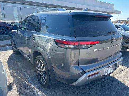 Used 2022 Nissan Pathfinder Platinum w/ Cargo Package image 3