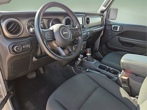 Used 2020 Jeep Wrangler Sport image 19