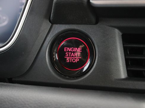 Used 2025 Honda Pilot Elite image 37