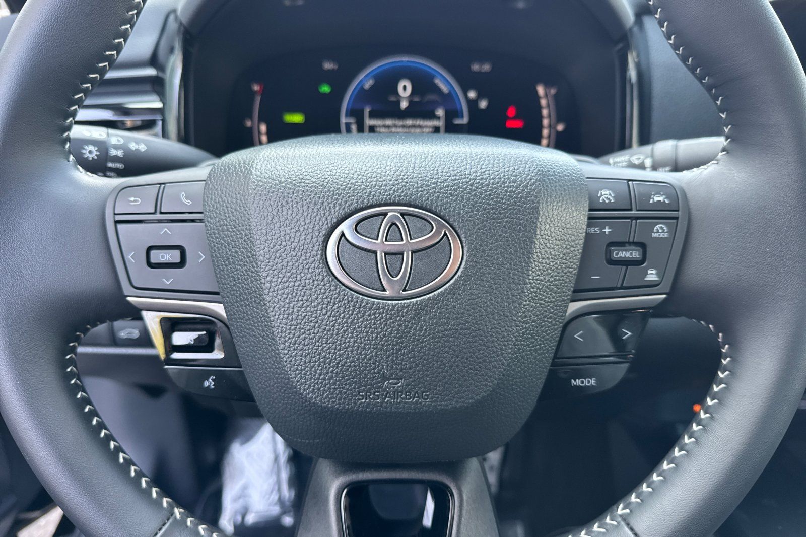 Used 2026 Toyota Camry SE w/ Convenience Package FWD image 28
