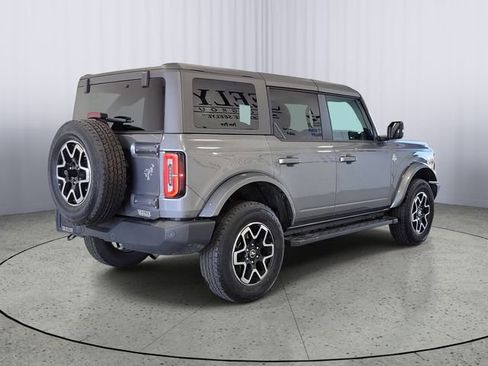 Certified 2023 Ford Bronco Outer Banks image 2