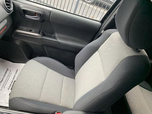 Certified 2021 Toyota Tacoma TRD Sport w/ Technology Package image 29