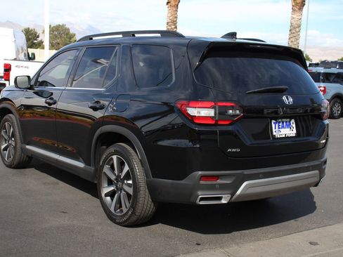 Used 2023 Honda Pilot Elite image 5