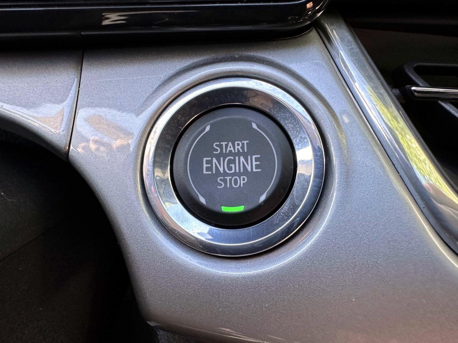 Used 2024 Chevrolet Trax LT FWD image 20