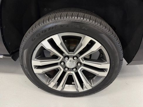 Used 2020 GMC Yukon XL Denali w/ Denali Ultimate Package AWD/4WD image 38