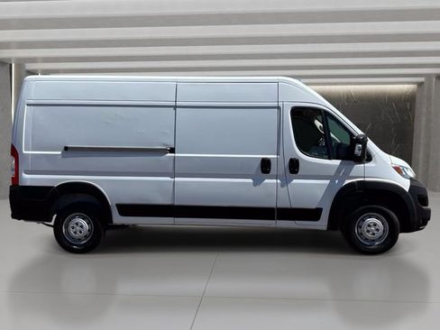 Used 2023 RAM ProMaster 2500 FWD image 7