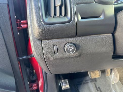 Used 2016 Chevrolet Colorado LT w/ LT Convenience Package image 14