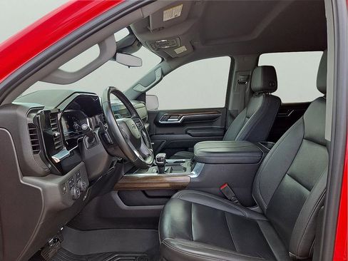 Used 2024 Chevrolet Silverado 1500 LT Trail Boss w/ Convenience Package II image 15