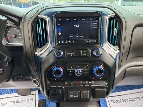 Used 2022 Chevrolet Silverado 1500 LT w/ Convenience Package II image 27