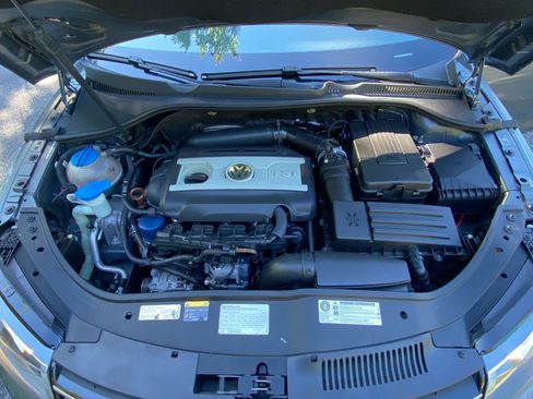 Used 2013 Volkswagen Eos FWD image 57